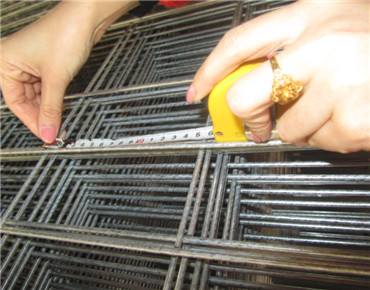 護(hù)欄網(wǎng)片網(wǎng)孔檢測